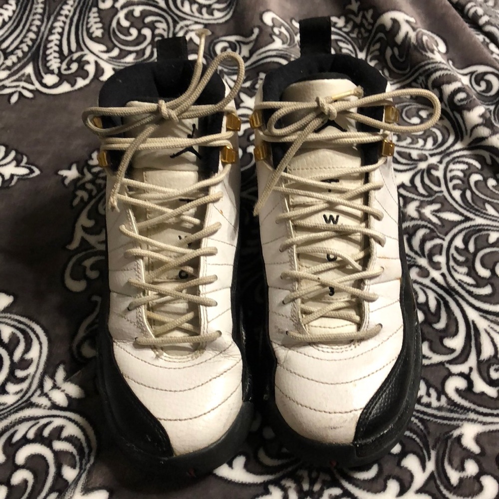 BOYS AIR JORDAN 12 RETRO WHITE/BLACK-TAXI 2013